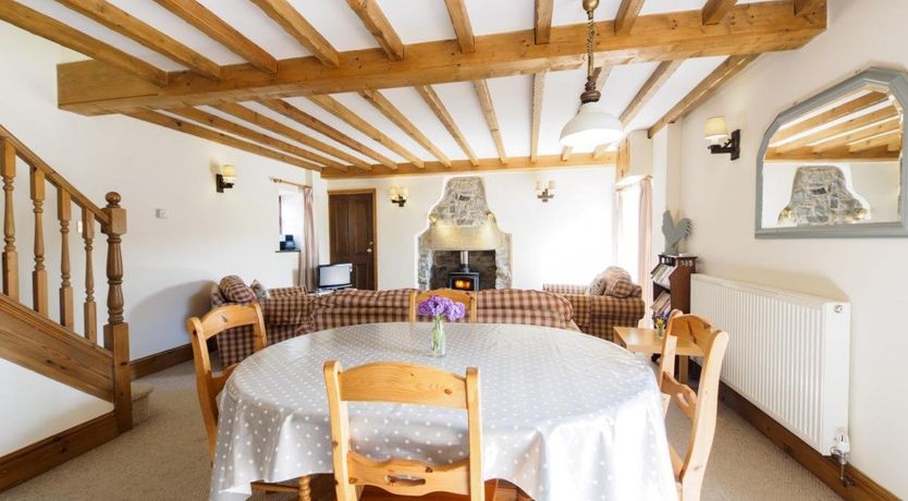 Photo of 3 Bed in Ashford in the Water