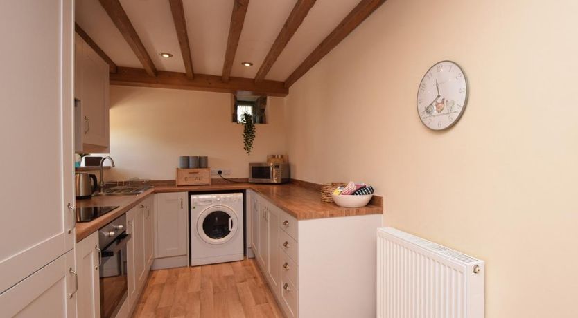 Photo of 3 Bed in Ashford in the Water