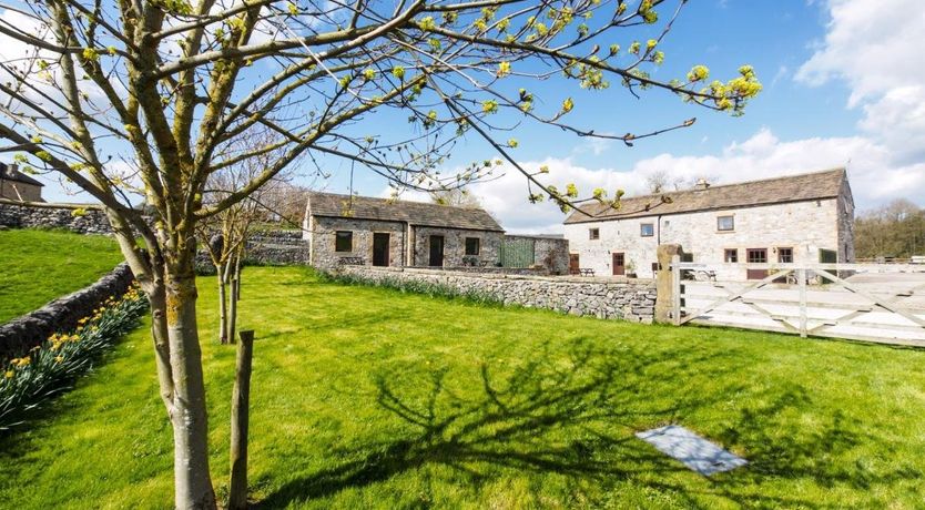 Photo of 1 Bed in Ashford in the Water