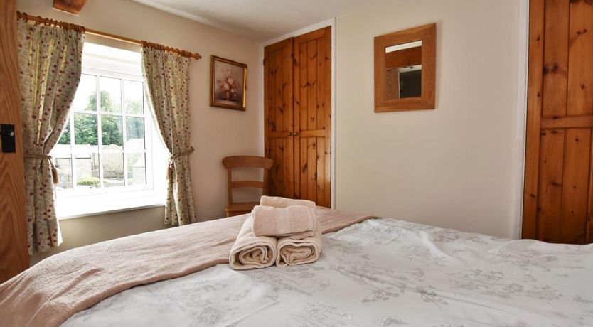 Photo of 2 Bed in Eyam