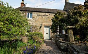 Photo of Cottage in Derbyshire