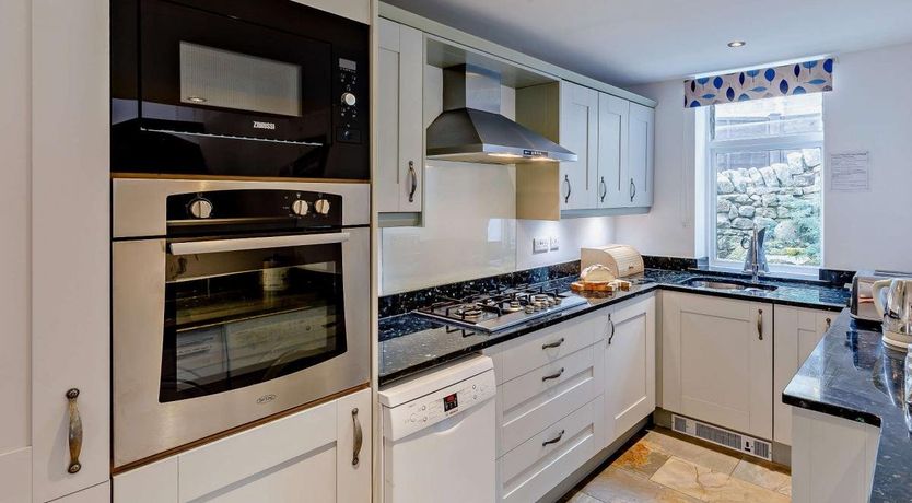 Photo of 3 Bed in Baslow