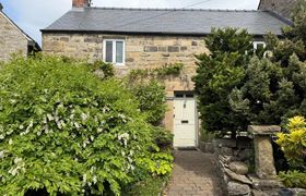 Photo of cottage-in-derbyshire-56