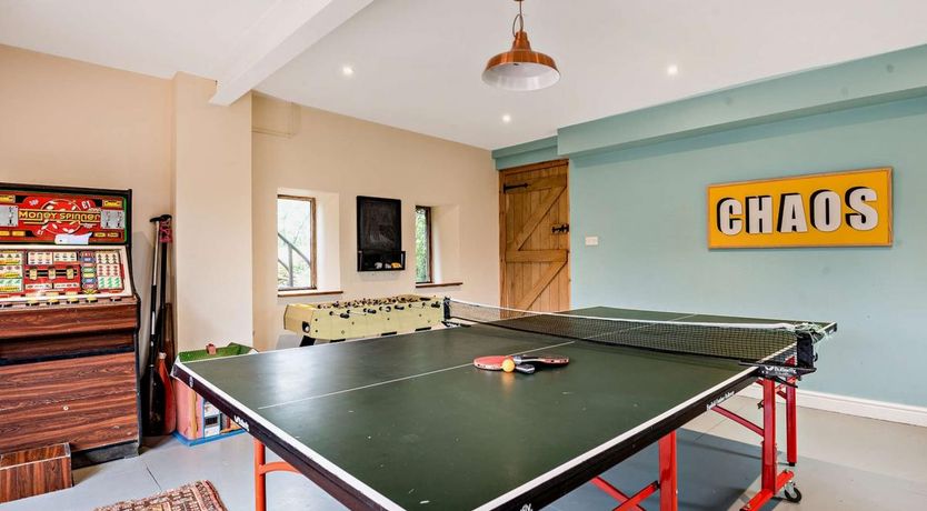 Photo of 5 Bed in Llanigon