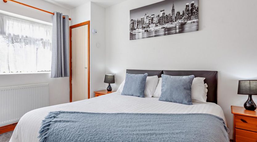 Photo of 2 Bed in Chew Magna