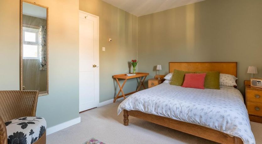 Photo of 2 Bed in Dedham