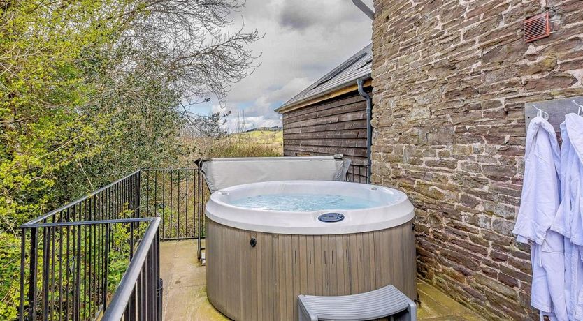 Photo of 2 Bed in Longtown