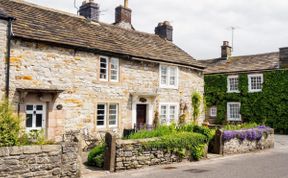 Photo of Cottage in Derbyshire