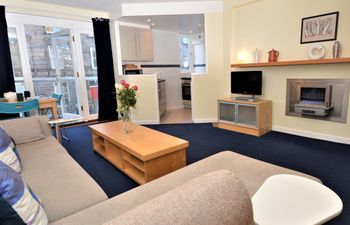 Apartment in Edinburgh and Lothians Apartment