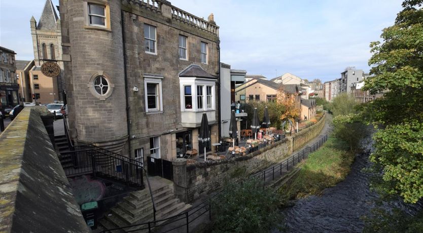 Photo of 1 Bed in Edinburgh