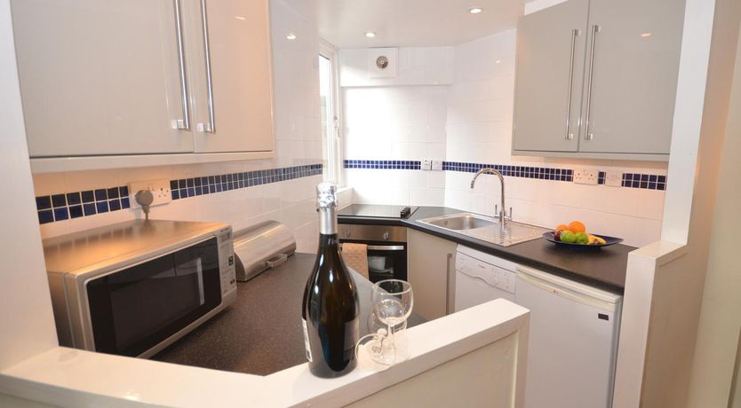 Photo of 1 Bed in Edinburgh