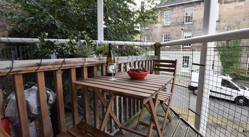 Photo of 1 Bed in Edinburgh