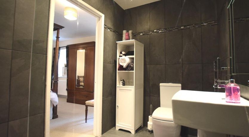 Photo of 1 Bed in Rochester