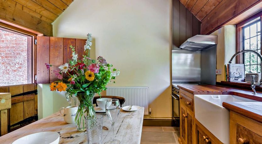 Photo of 1 Bed in Minsterworth