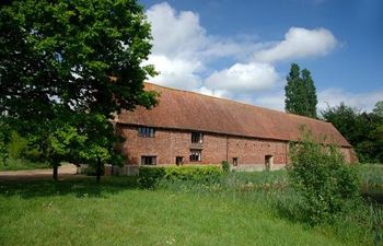 Barn in Norfolk Holiday Home