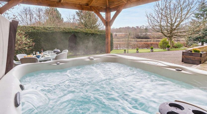 Photo of 3 Bed in Stanley