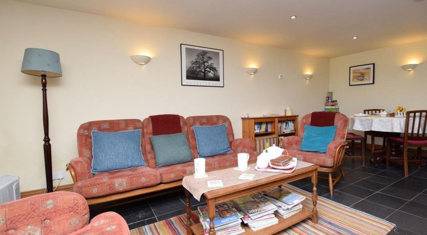 Photo of 2 Bed in Whaley Bridge