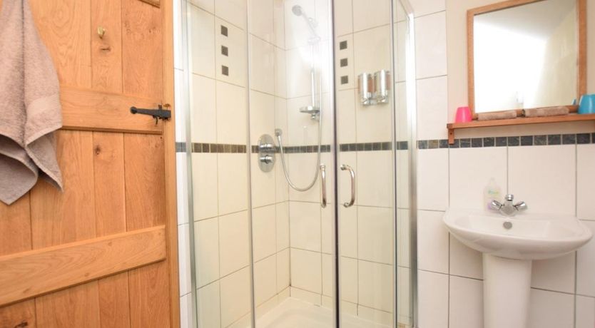 Photo of 2 Bed in Whaley Bridge