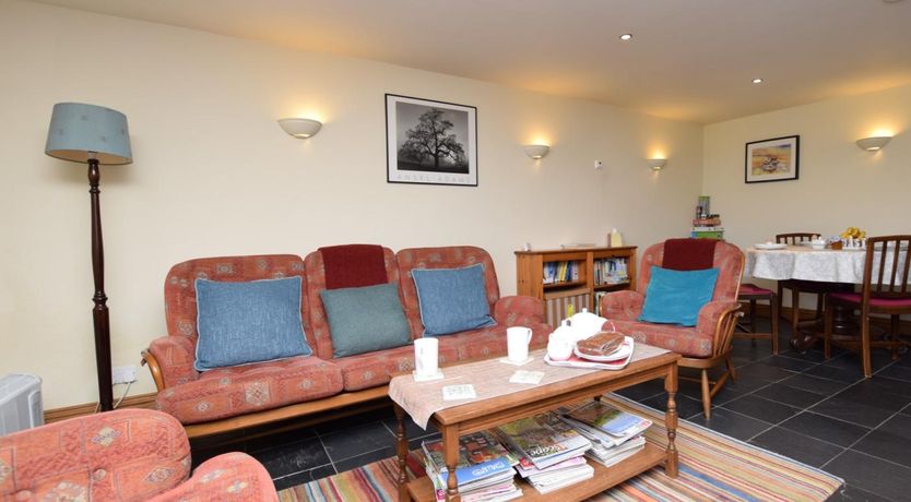 Photo of 2 Bed in Whaley Bridge