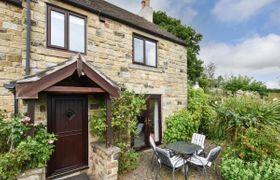 Photo of cottage-in-derbyshire-65