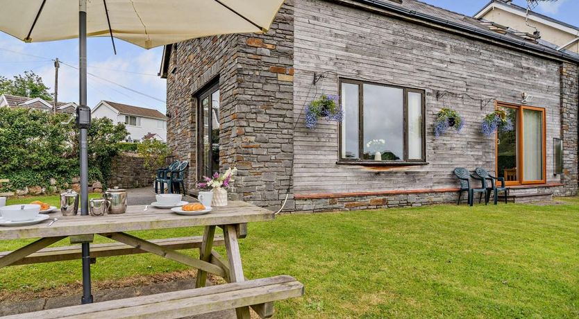 Photo of 2 Bed in Dunvant