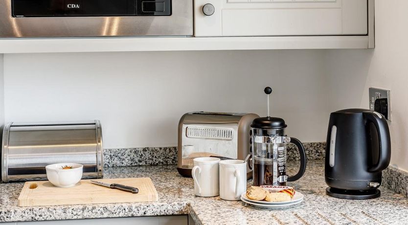 Photo of 1 Bed in Thurlstone