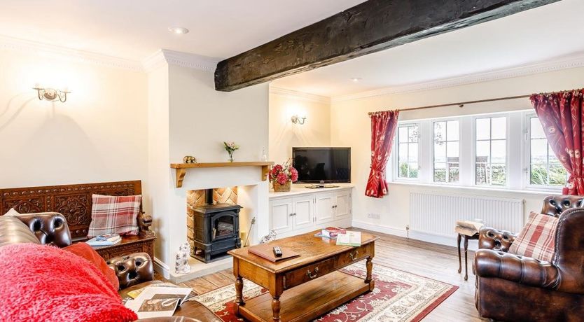 Photo of 1 Bed in Thurlstone