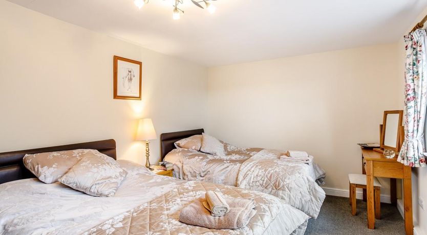 Photo of 1 Bed in Thurlstone