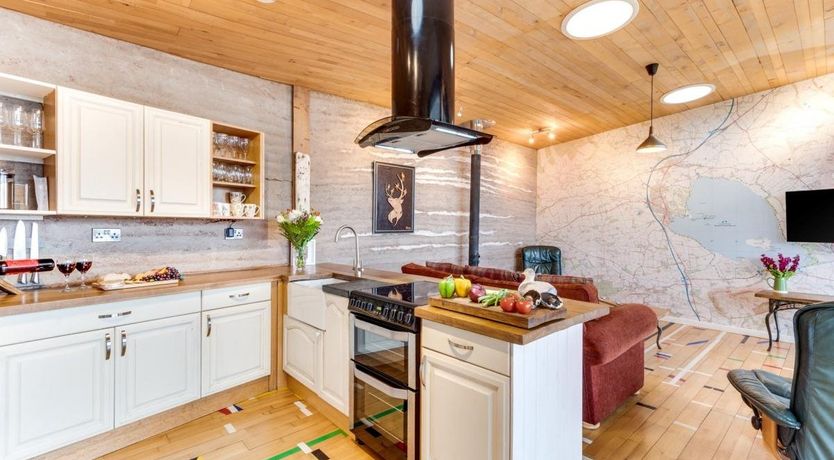 Photo of 3 Bed in Kinross