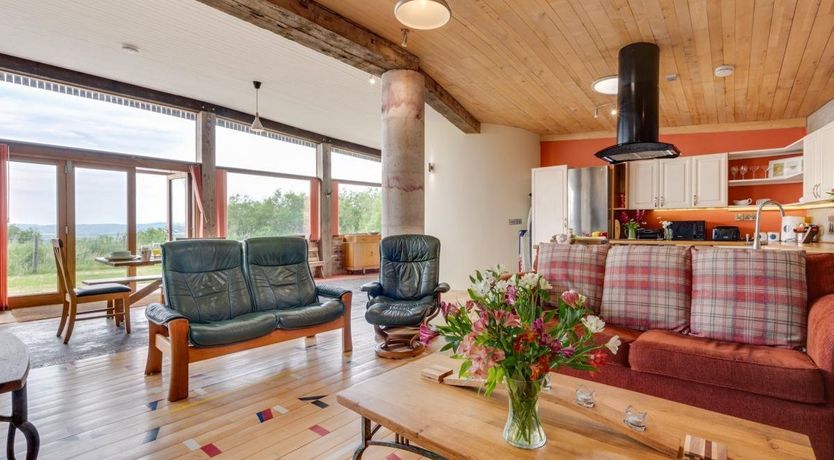 Photo of 3 Bed in Kinross