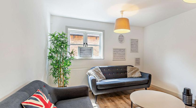 Photo of 2 Bed in Bedford