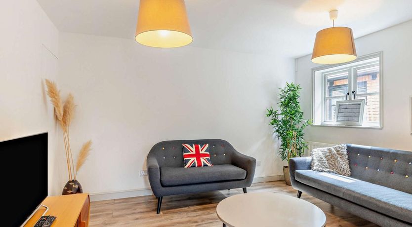 Photo of 2 Bed in Bedford