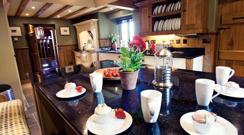 Photo of 5 Bed in Hay-on-Wye