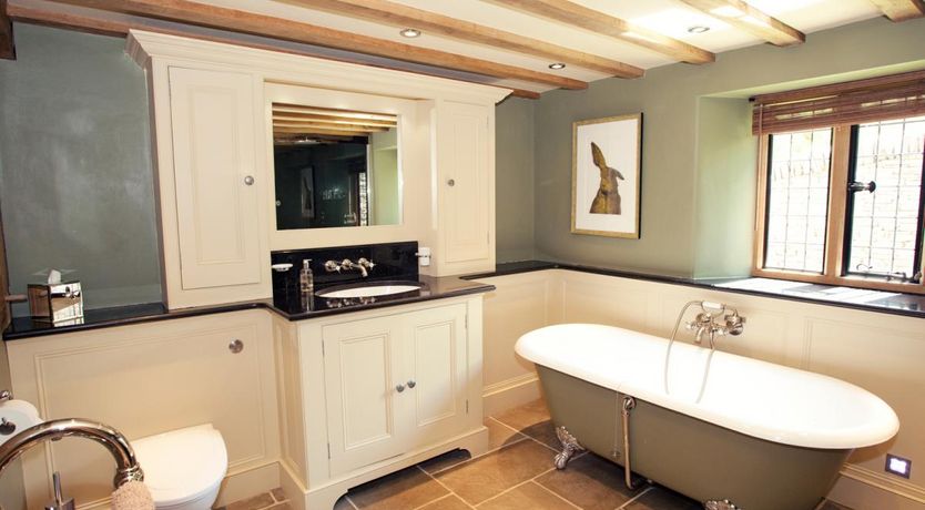 Photo of 5 Bed in Hay-on-Wye