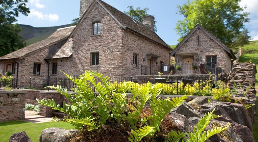 Photo of 5 Bed in Hay-on-Wye