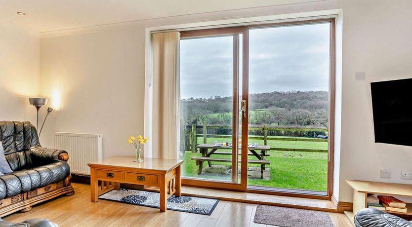 Photo of in Dunvant (40480)