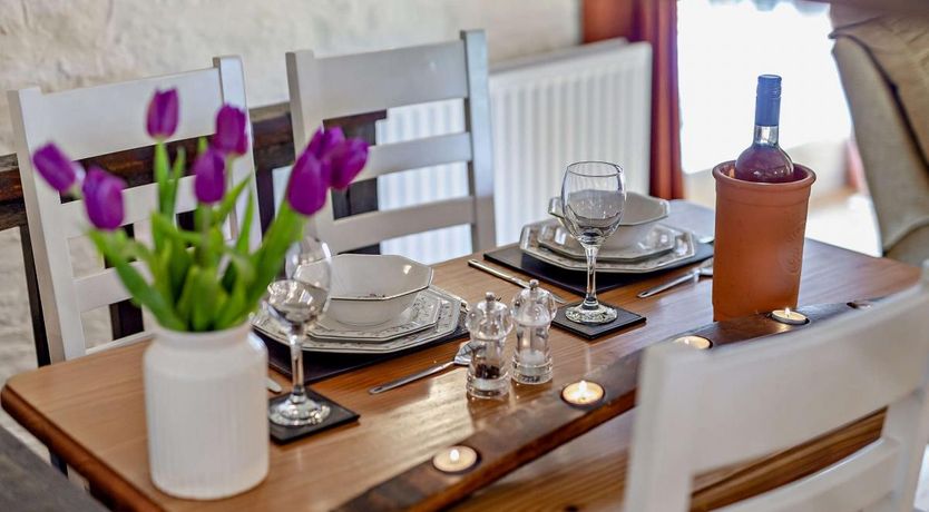 Photo of 1 Bed in Bradfield Dale