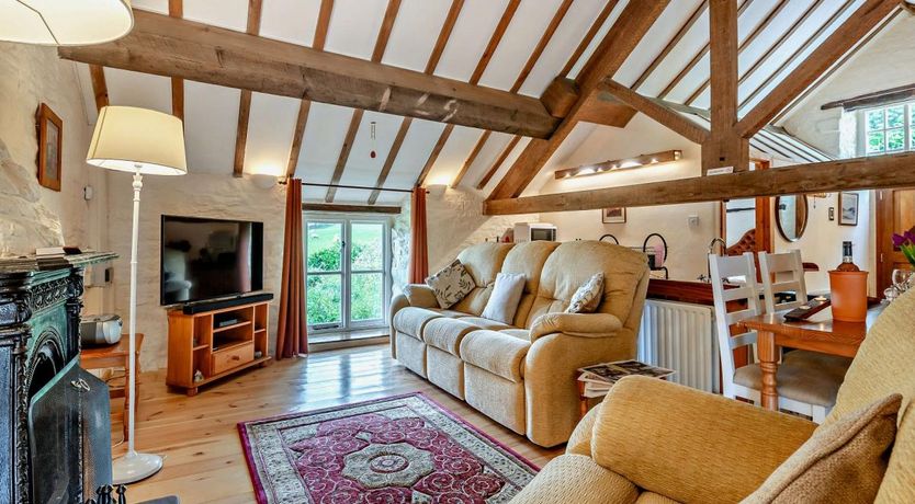 Photo of 1 Bed in Bradfield Dale