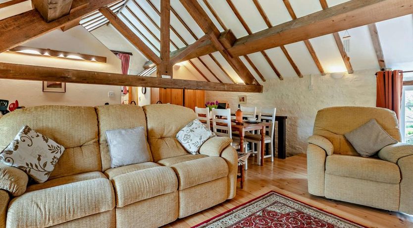 Photo of 1 Bed in Bradfield Dale