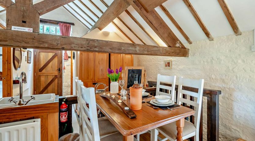 Photo of 1 Bed in Bradfield Dale