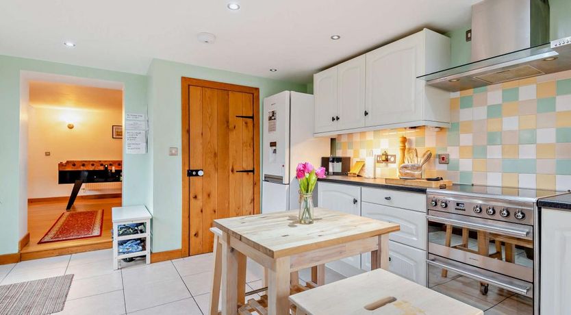 Photo of 4 Bed in Pontesbury