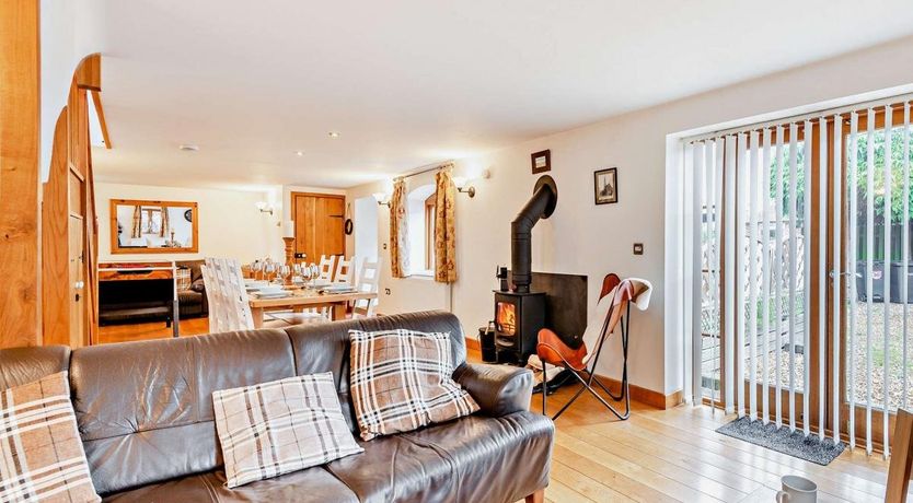 Photo of 4 Bed in Pontesbury