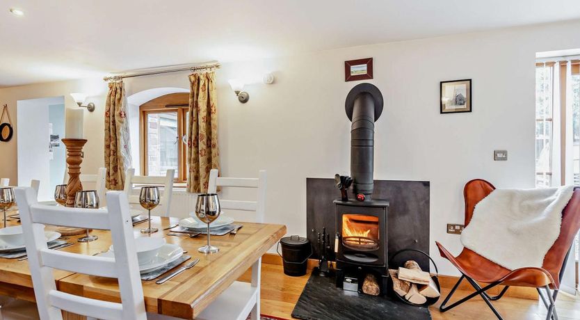 Photo of 4 Bed in Shrewsbury