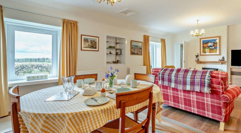 Photo of 2 Bed in Broughty Ferry