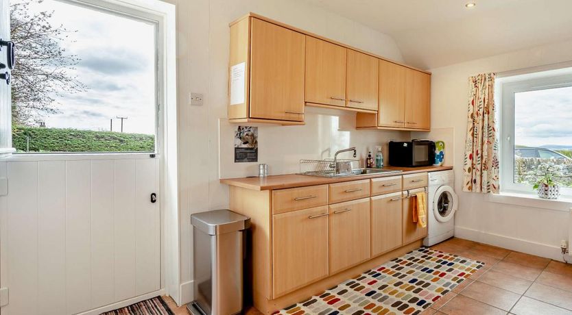 Photo of 2 Bed in Broughty Ferry