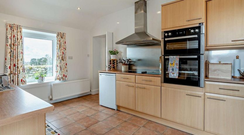 Photo of 2 Bed in Broughty Ferry