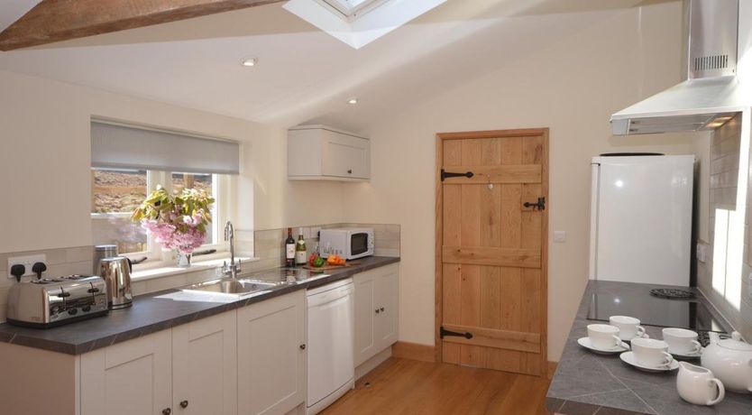 Photo of 3 Bed in Burrington