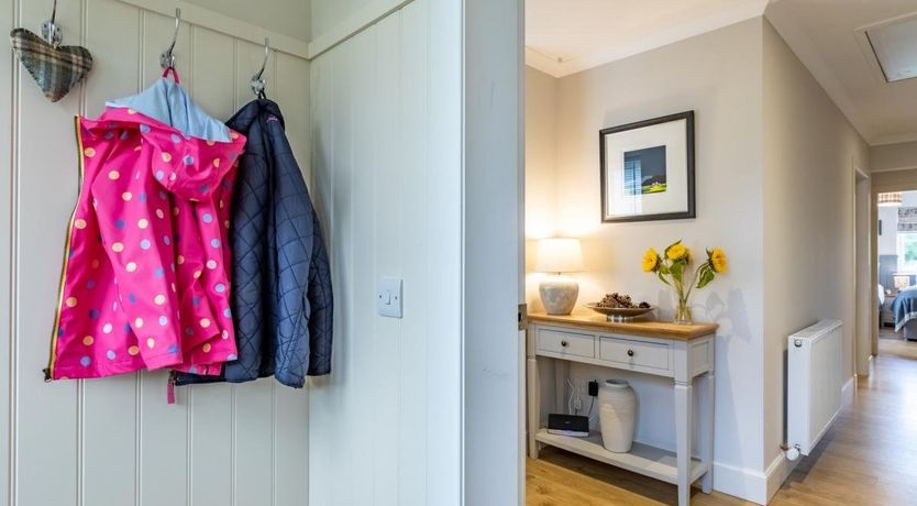 Photo of 4 Bed in Tibbermore