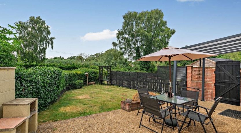 Photo of 1 Bed in Strumpshaw