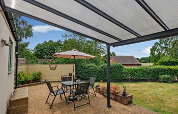 1 Bed in Strumpshaw Holiday Cottage